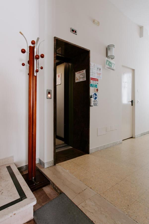 Hotel Edward Bellaria-Igea Marina Bagian luar foto