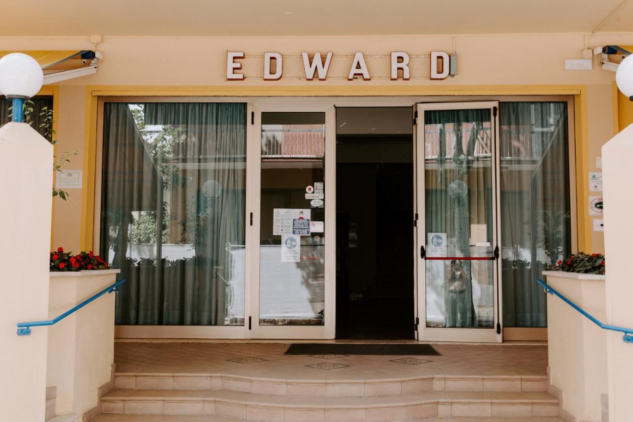Hotel Edward Bellaria-Igea Marina Bagian luar foto