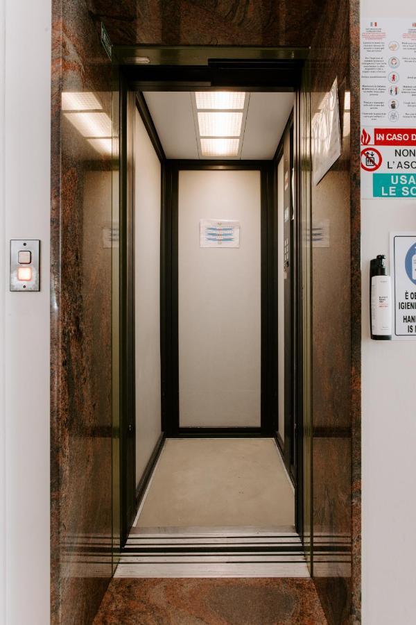 Hotel Edward Bellaria-Igea Marina Bagian luar foto