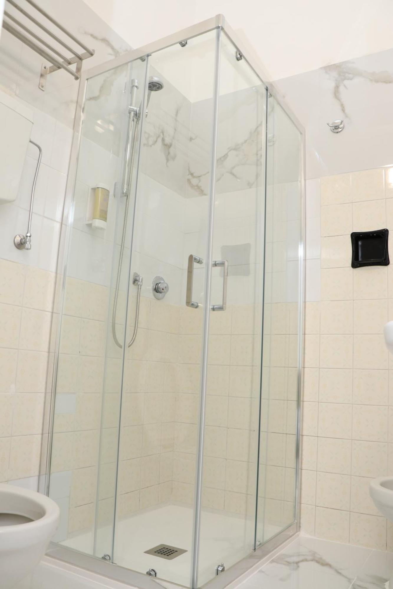 Hotel Edward Bellaria-Igea Marina Ruang foto