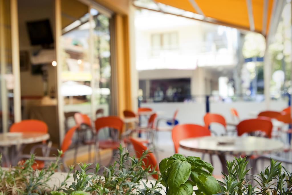 Hotel Edward Bellaria-Igea Marina Bagian luar foto